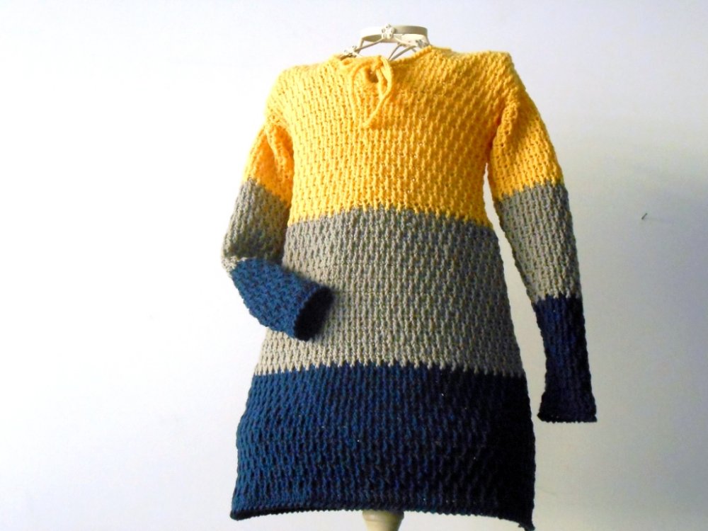 Abitino per bimba uncinetto, in lana Merino