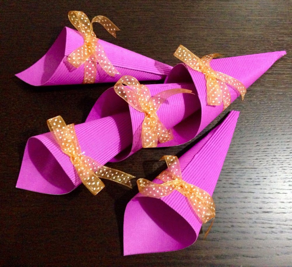 10 Coni porta confetti 
