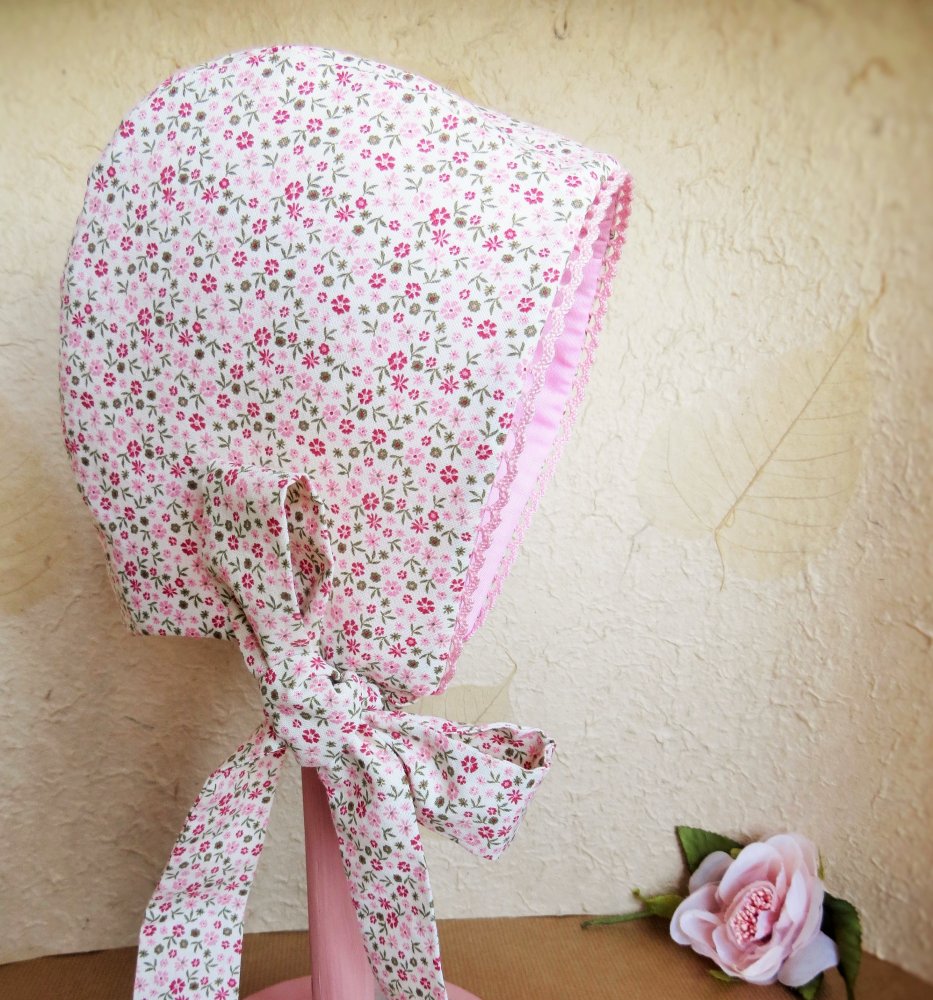 Cuffietta bimba fiorellini rosa