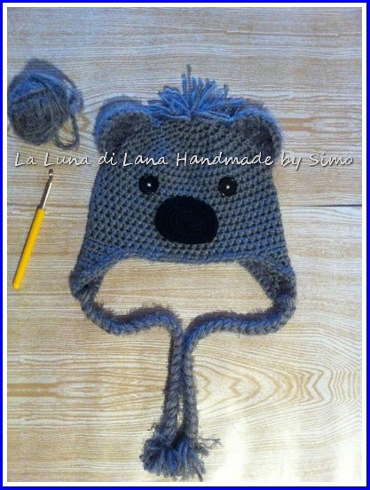 Cappellino per bambino o bambina  in lana, a forma di koala, fatto a uncinetto