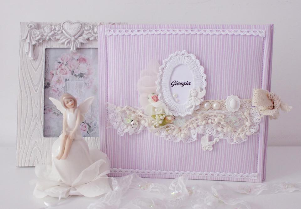 Fotoalbum personalizzato nello stile scrapbooking