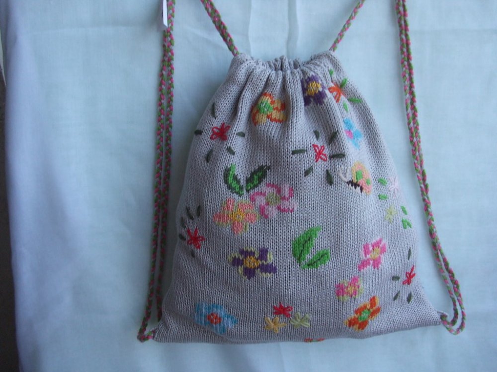 zainetto bimba cotone maglia ricamato a mano