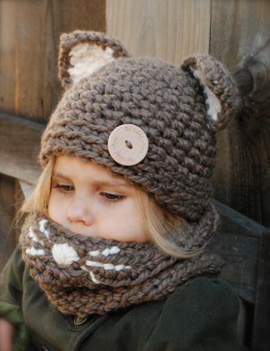 Cappello con scaldacollo gattino