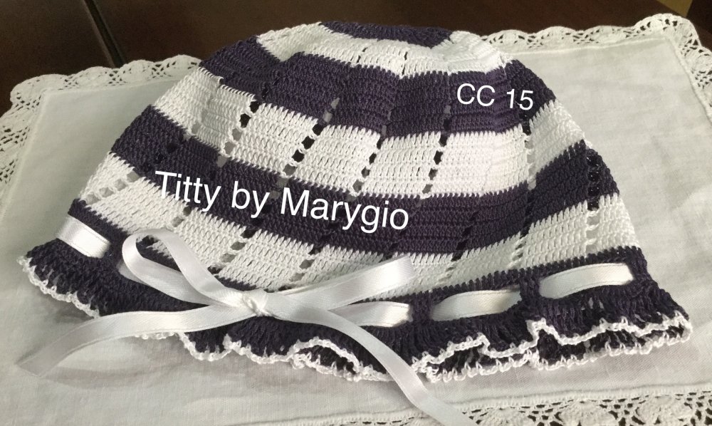 Cappellino in cotone uncinetto