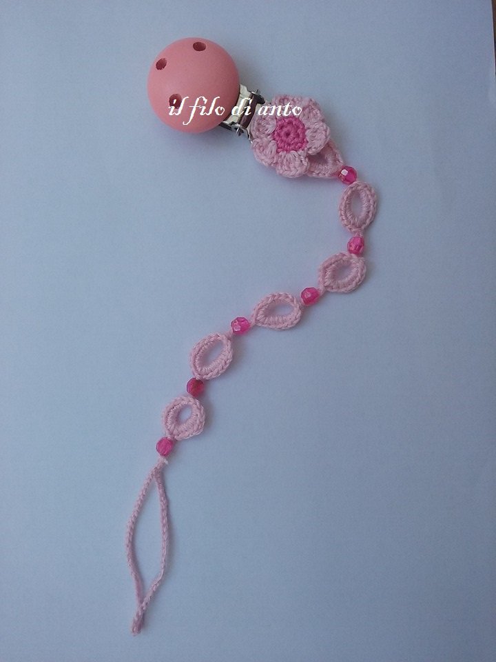 Catenella porta ciuccio rosa con fiore e perline fucsia