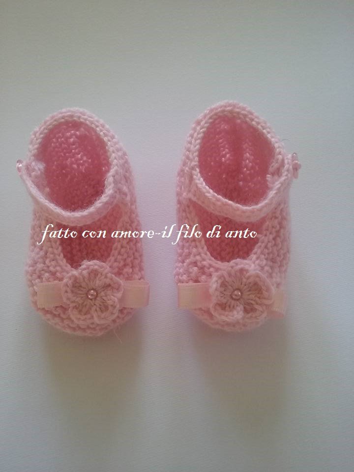 Scarpine rosa con fiore