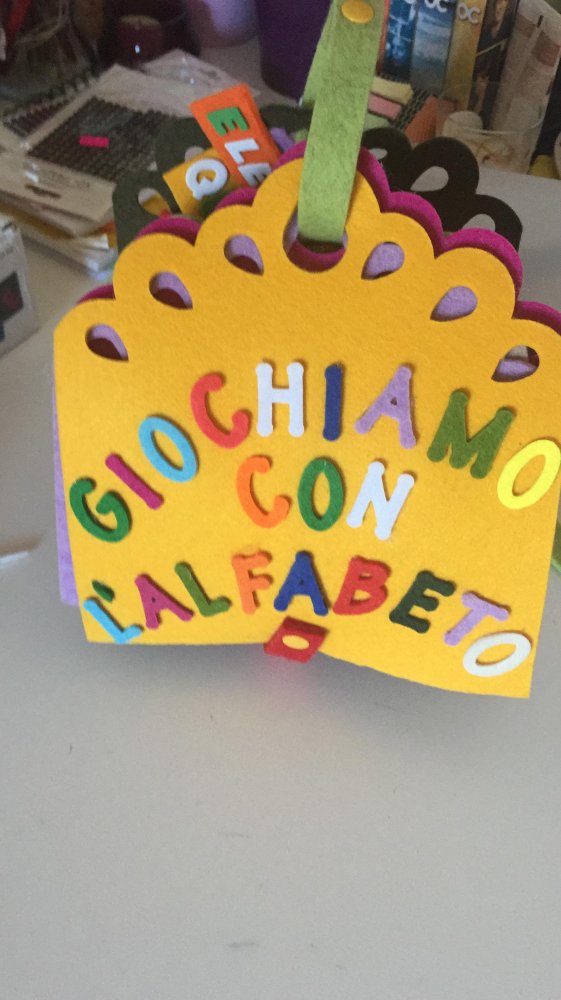 Impariamo L alfabeto stile Montessori