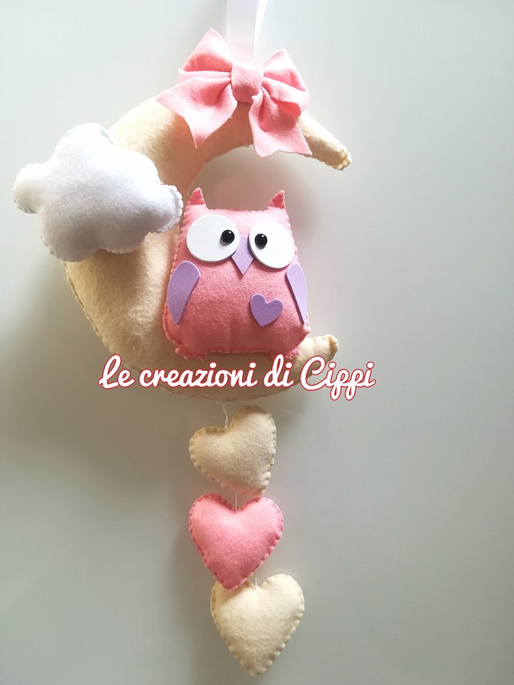 Fiocco nascita gufo sulla luna con nuvola personalizzato con nome fatto a mano in pannolenci.