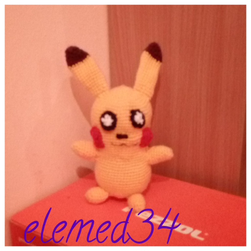pikachu amigurumi