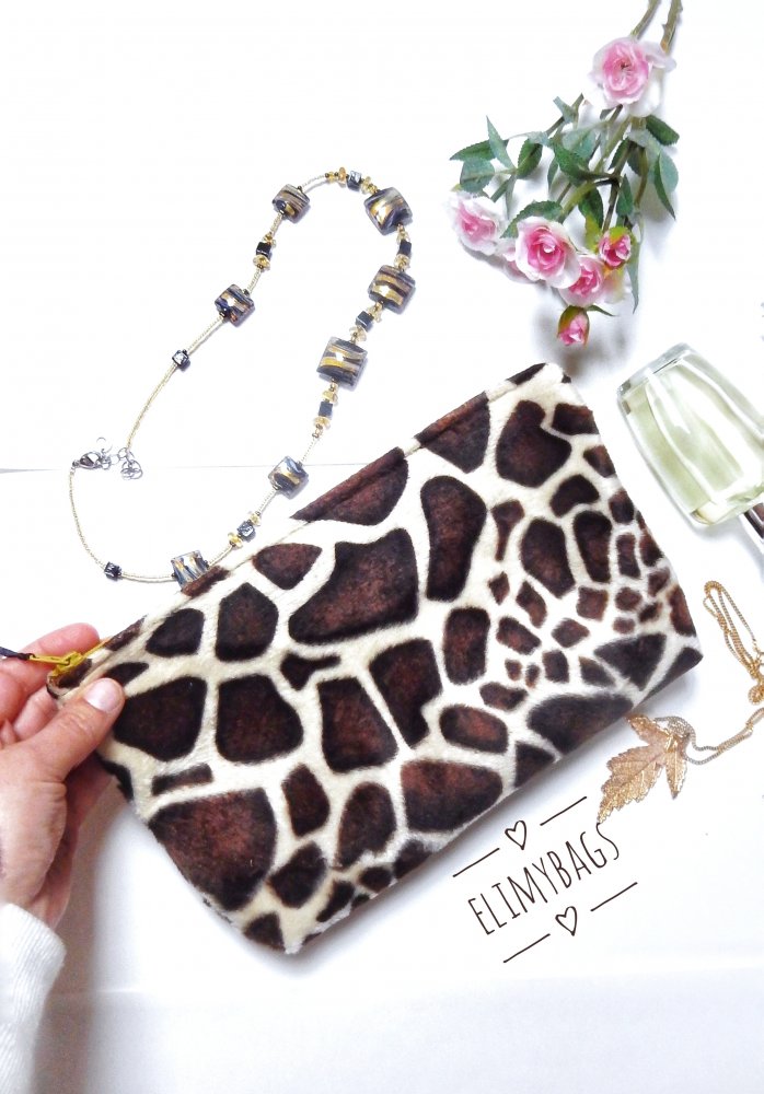 Pochette a stampa cavallino pelosa in stile animalier