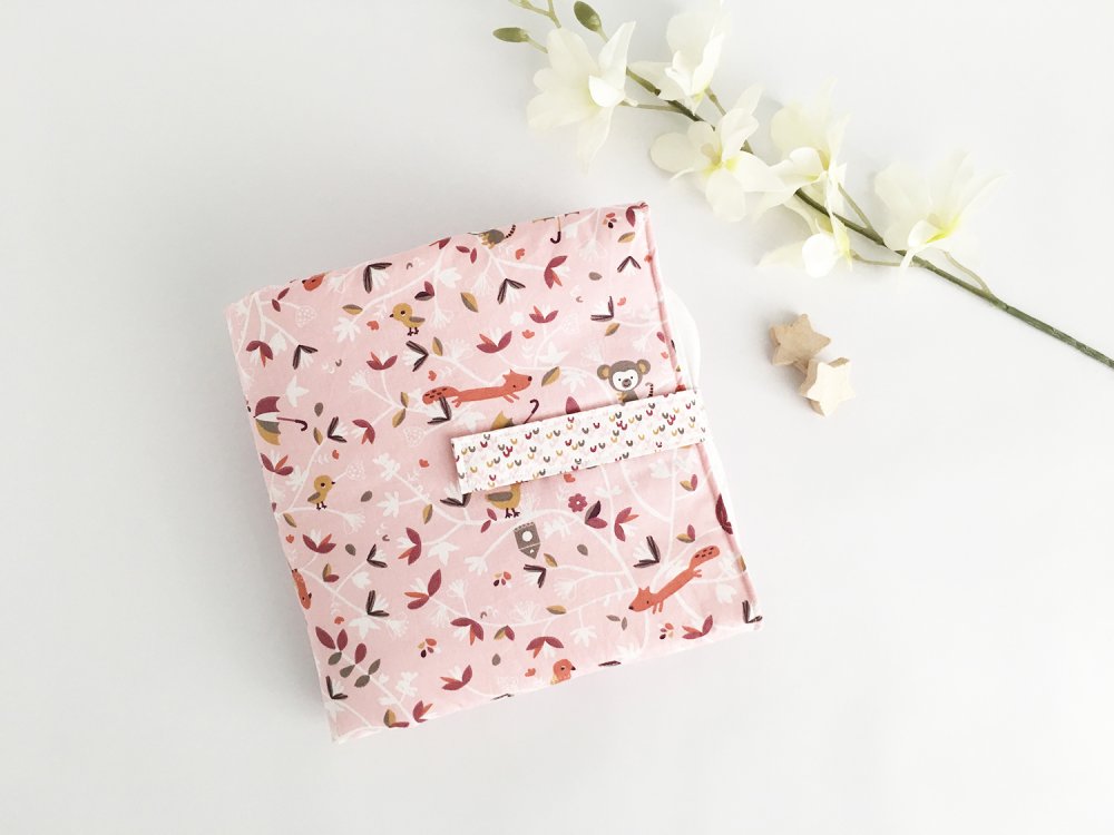 Fasciatoio portatile, impermeabile e imbottito con stoffa in cotone rosa, volpine e scimiette