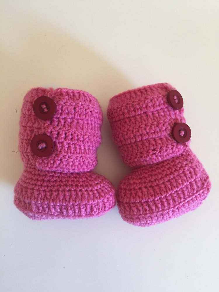 stivaletto beb rosa, 0-3 mesi, fatto a mano all'uncinetto, lana