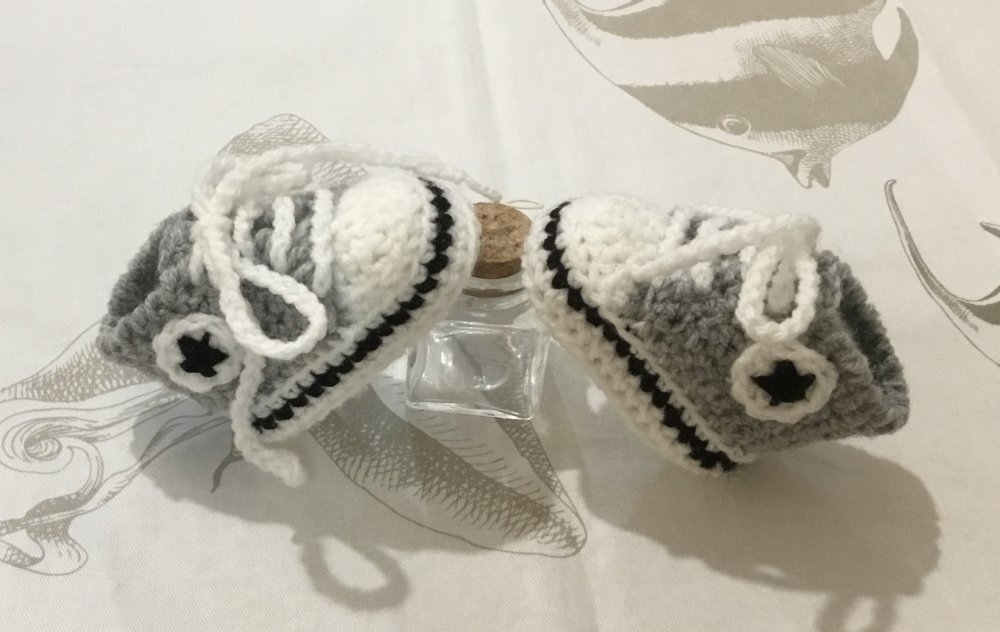Scarpette uncinetto  crochet lana stile Converse