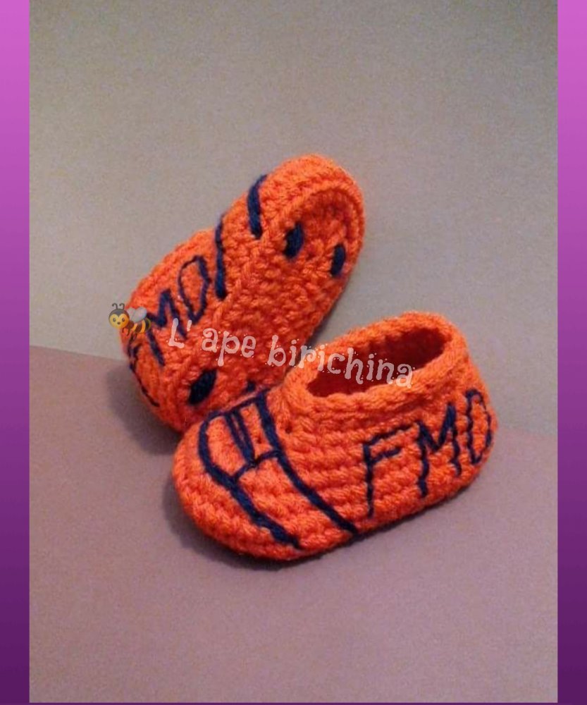 Scarpine da calcio per neonato realizzati in lana con uncinetto  portafortuna nascita scarpette