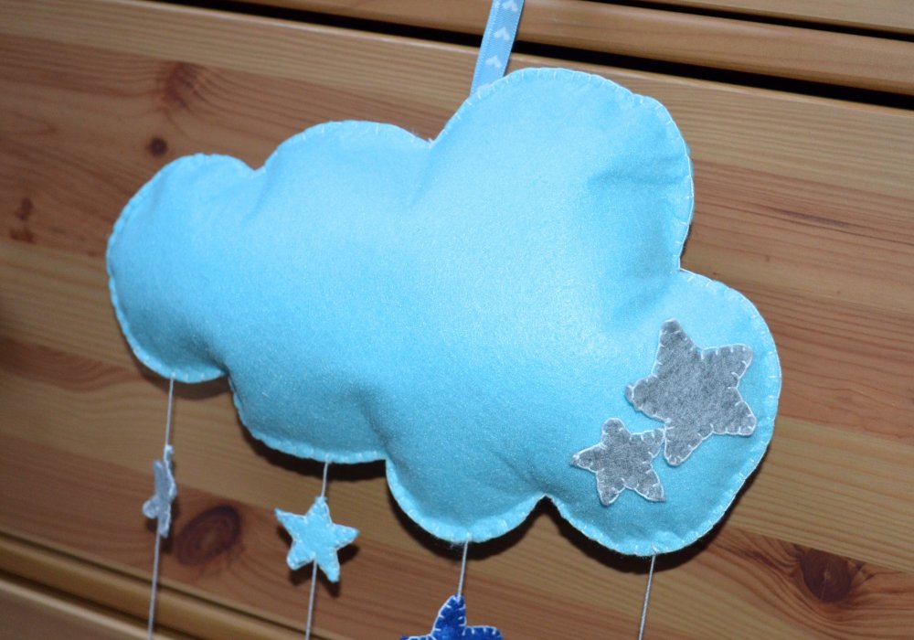 Fiocco nascita a forma di nuvola in pannolenci personalizzabile