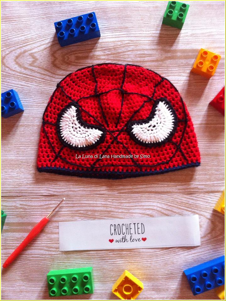 Cappellino a uncinetto per bambino ispirato a Uomo Ragno Spiderman