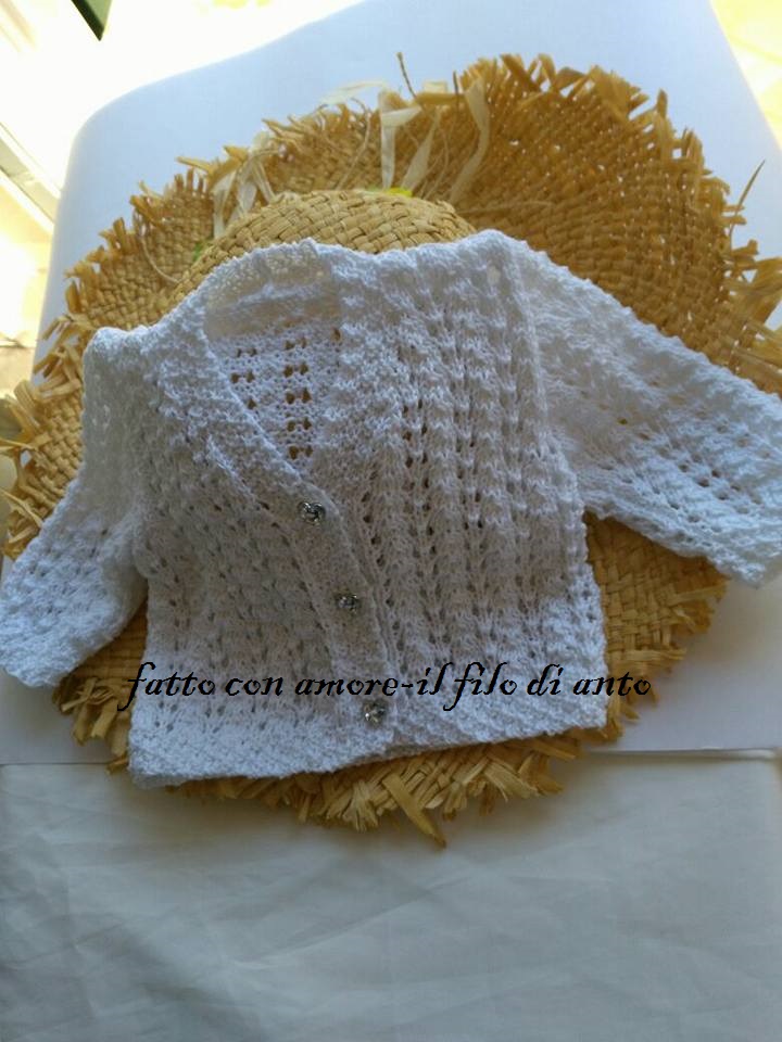 Cardigan / maglia /neonata in cotone bianco lavorato a maglia