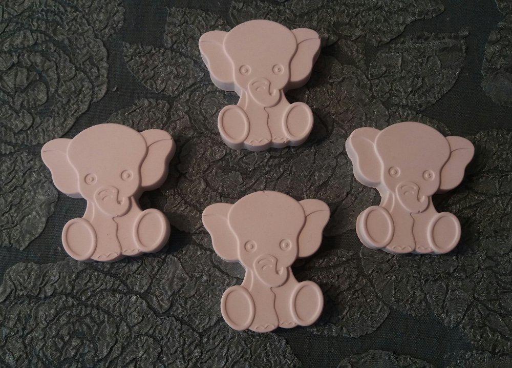 Elefantino in polvere di ceramica